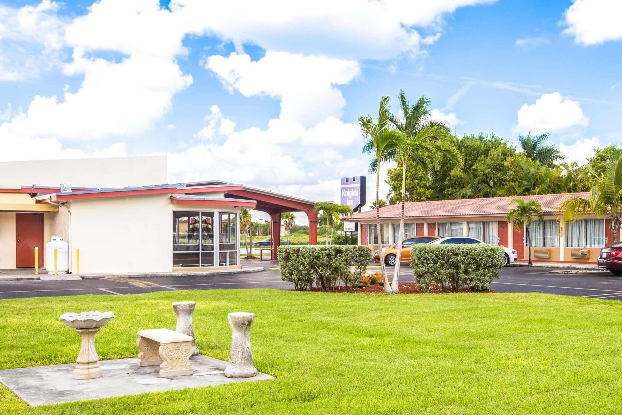 Econo Lodge Inn & Suites Florida Stadt Exterior foto